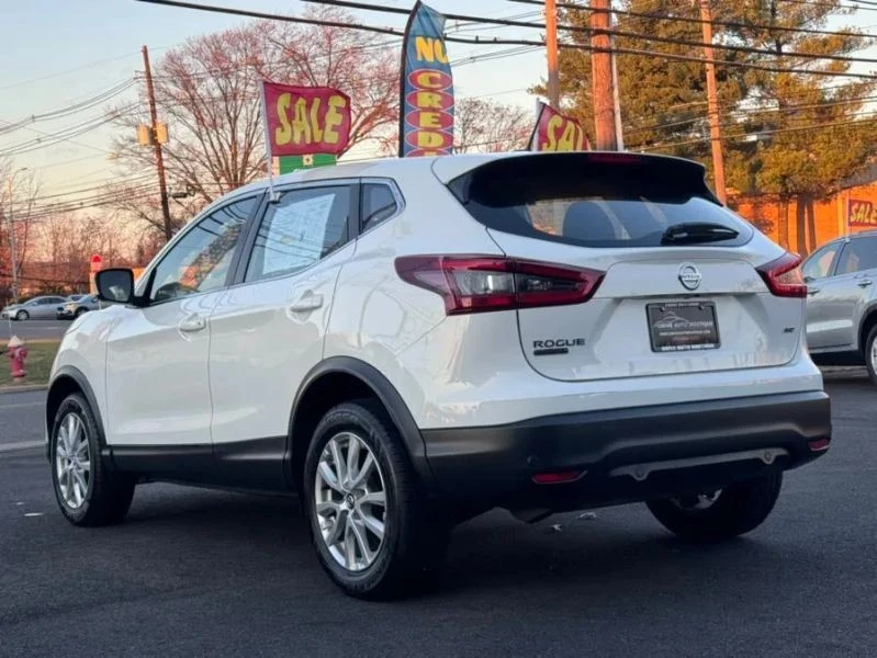 2021 Nissan Rogue - Image 5 of 12