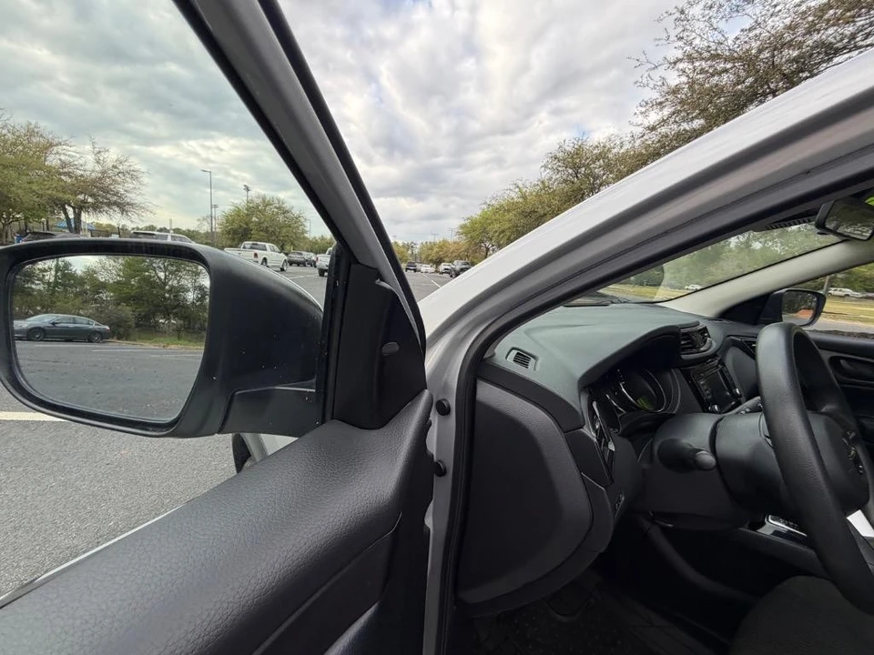 2021 Nissan Rogue - Image 3 of 21
