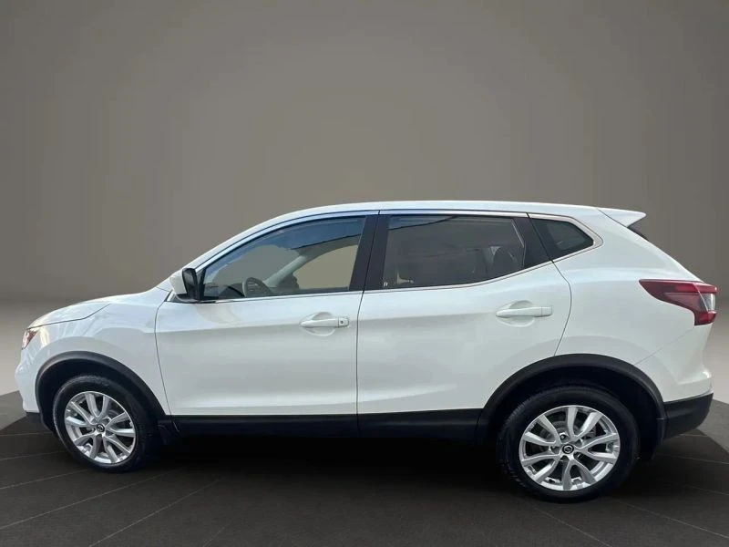 2021 Nissan Rogue - Image 8 of 12
