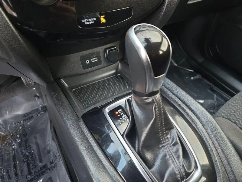 2021 Nissan Rogue - Image 9 of 12
