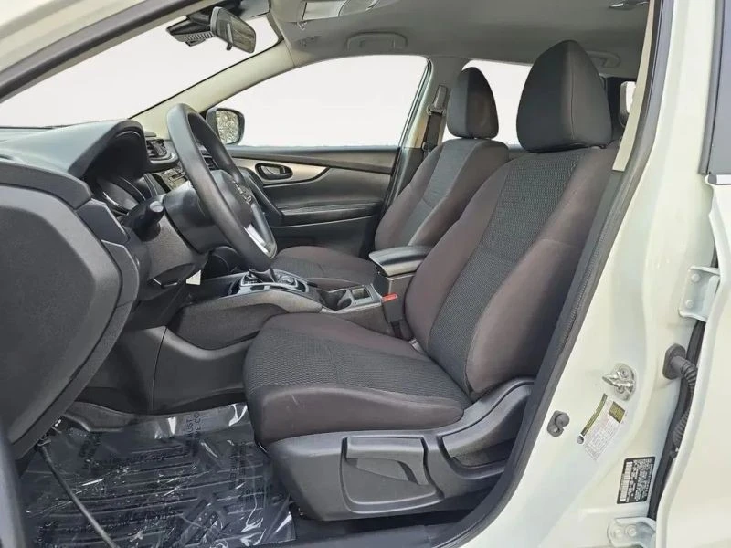 2021 Nissan Rogue - Image 9 of 12