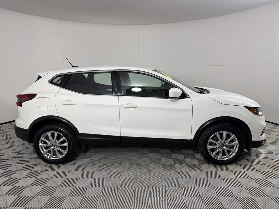 2021 Nissan Rogue - Image 4 of 12