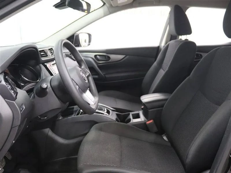 2021 Nissan Rogue - Image 10 of 12