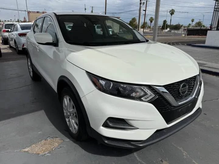 2021 Nissan Rogue - Image 3 of 15