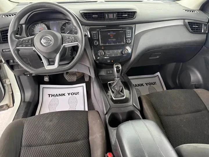 2021 Nissan Rogue - Image 9 of 15