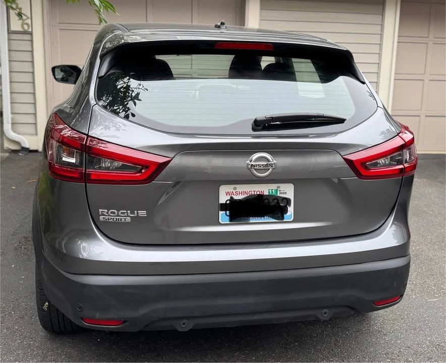 2021 Nissan Rogue - Image 2 of 6