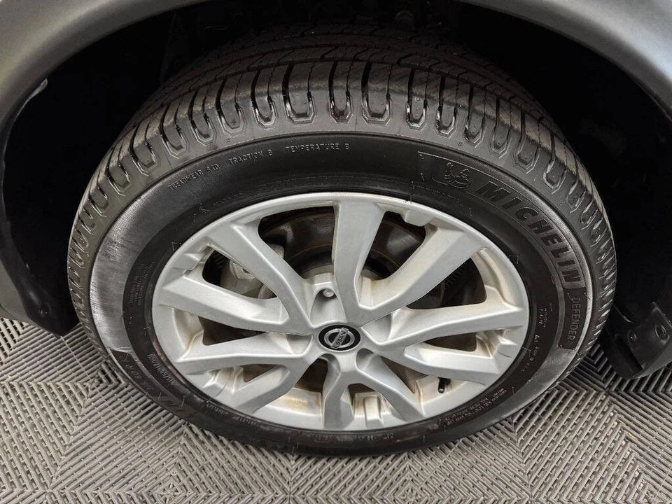 2021 Nissan Rogue - Image 20 of 21