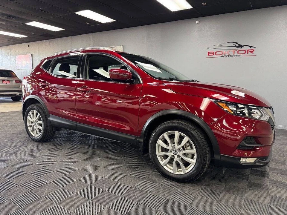 2021 Nissan Rogue - Image 2 of 21
