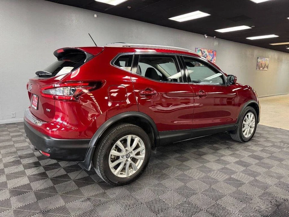 2021 Nissan Rogue - Image 14 of 21
