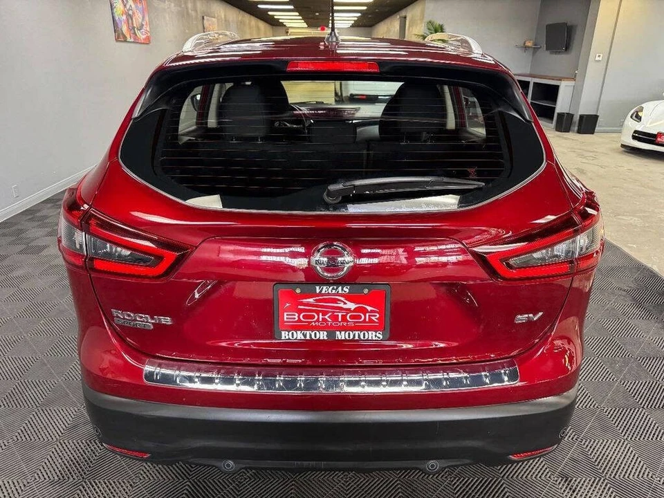 2021 Nissan Rogue - Image 12 of 21