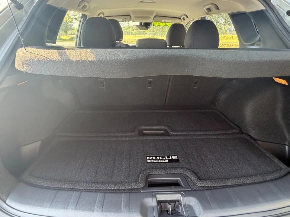 2021 Nissan Rogue - Image 18 of 22