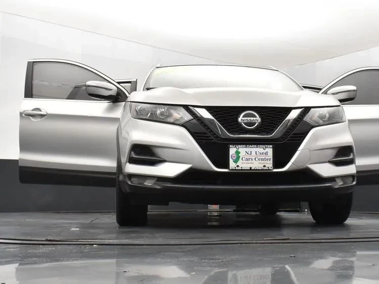 2021 Nissan Rogue - Image 11 of 12