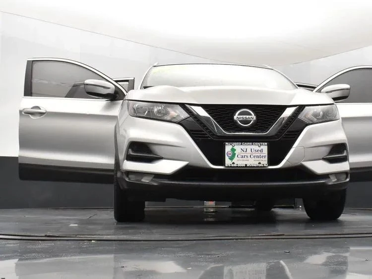 2021 Nissan Rogue - Image 11 of 12
