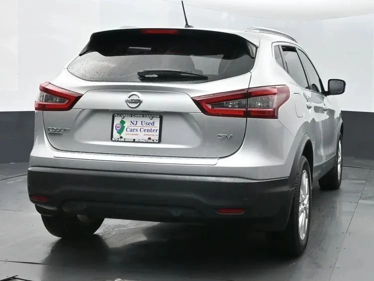 2021 Nissan Rogue - Image 8 of 12