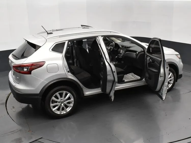 2021 Nissan Rogue - Image 6 of 12