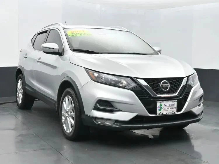2021 Nissan Rogue - Image 2 of 12