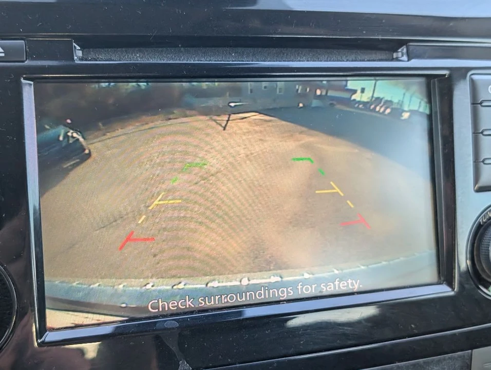 2021 Nissan Rogue - Image 19 of 21
