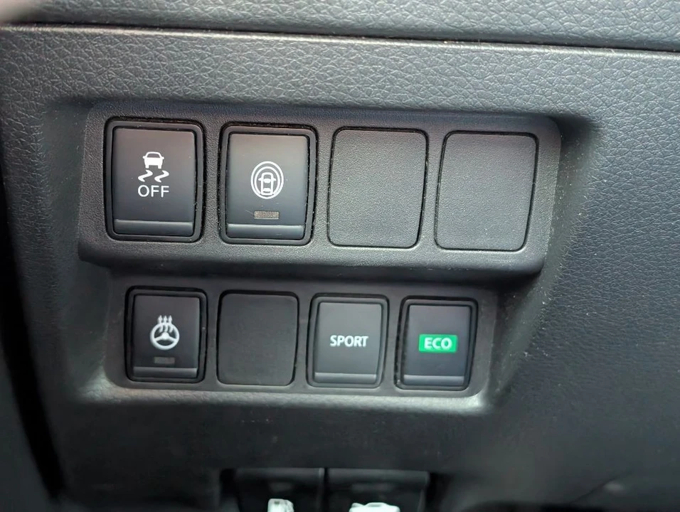 2021 Nissan Rogue - Image 12 of 21