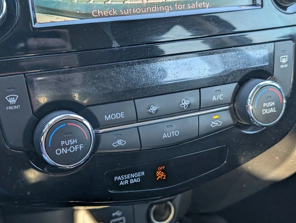 2021 Nissan Rogue - Image 20 of 21