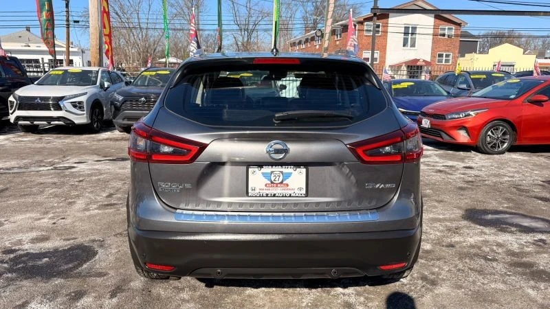 2021 Nissan Rogue - Image 6 of 12
