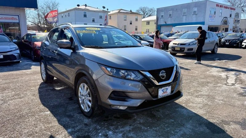 2021 Nissan Rogue - Image 2 of 12