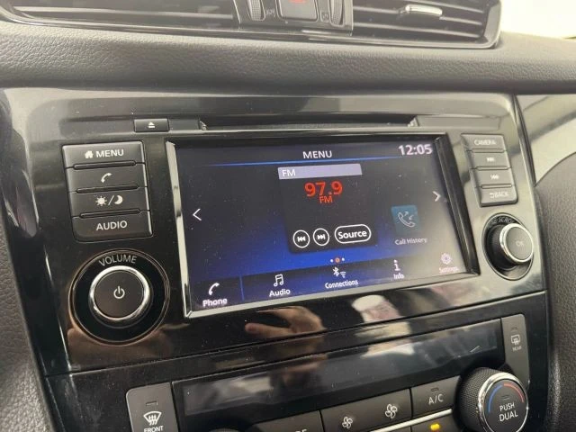 2021 Nissan Rogue - Image 19 of 21