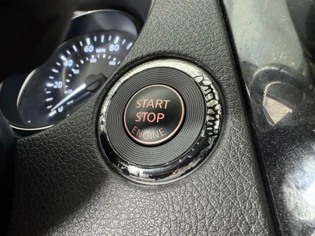 2021 Nissan Rogue - Image 17 of 21