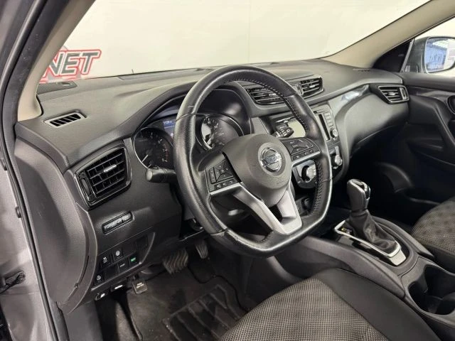 2021 Nissan Rogue - Image 10 of 21