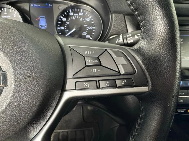 2021 Nissan Rogue - Image 16 of 21