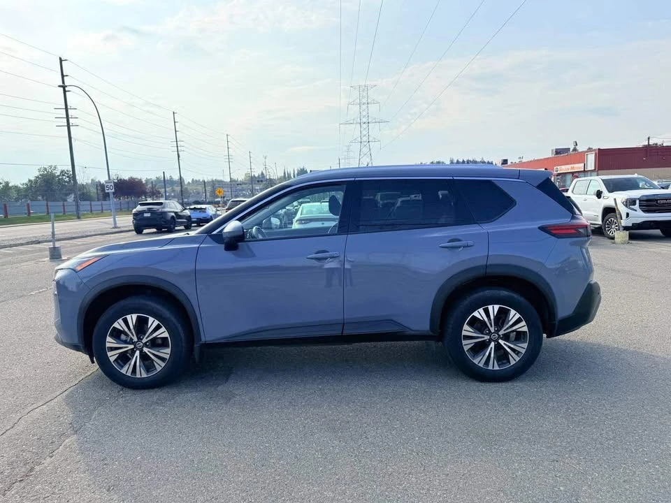 2021 Nissan Rogue - Image 14 of 16