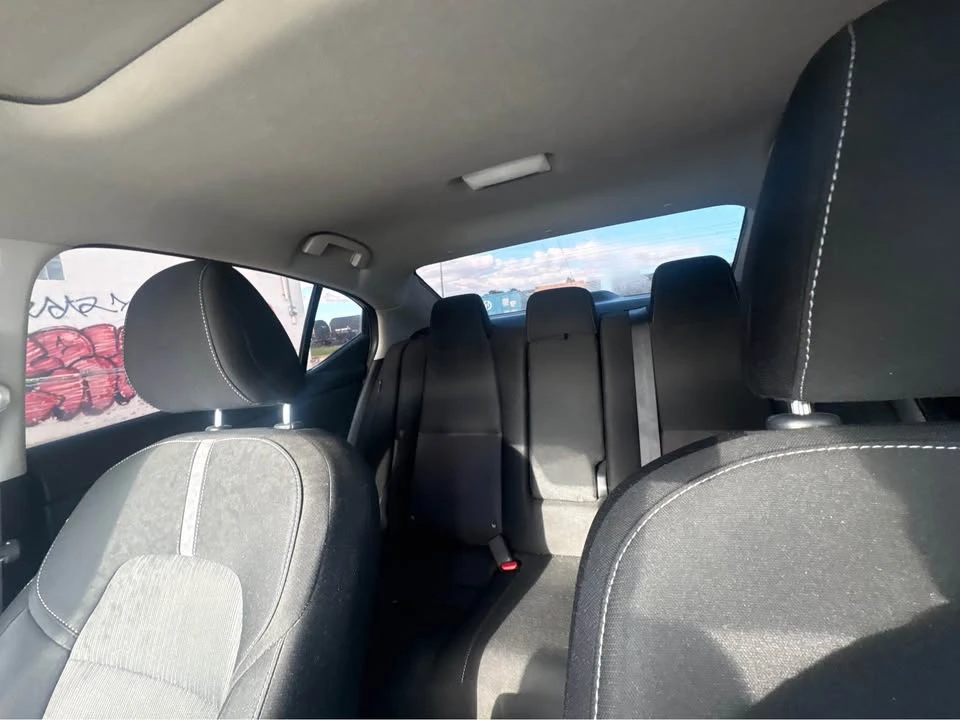 2021 Nissan Sentra - Image 7 of 9