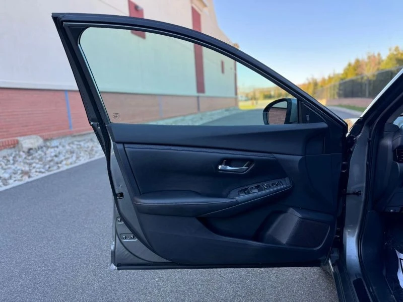 2021 Nissan Sentra 8th Gen - Image 11 of 12