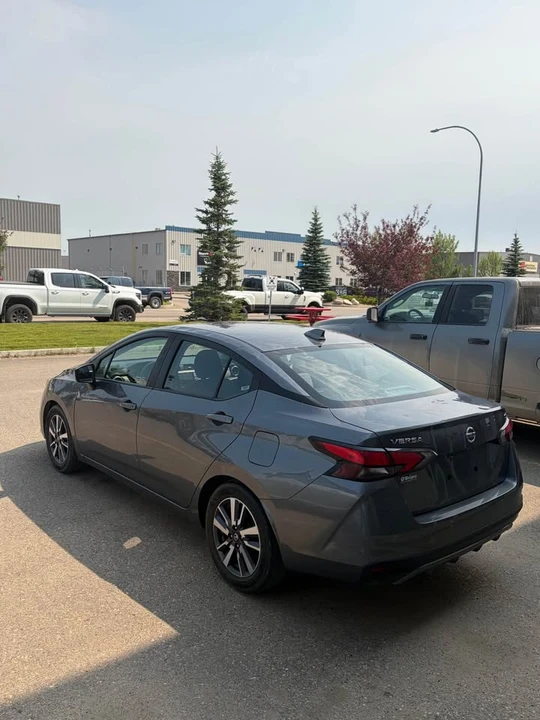 2021 Nissan Versa - Image 3 of 12