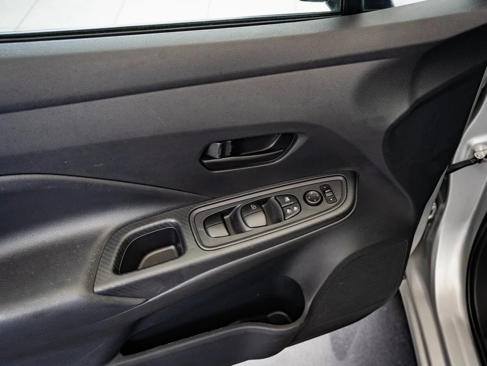 2021 Nissan Versa - Image 19 of 21