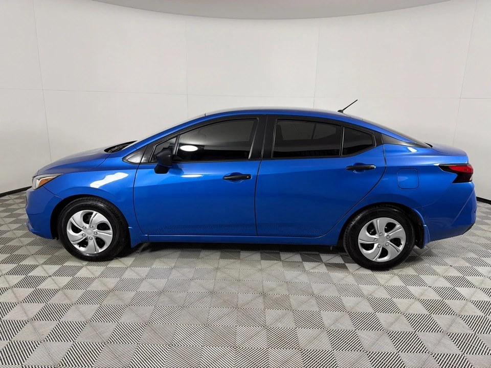2021 Nissan Versa - Image 8 of 21