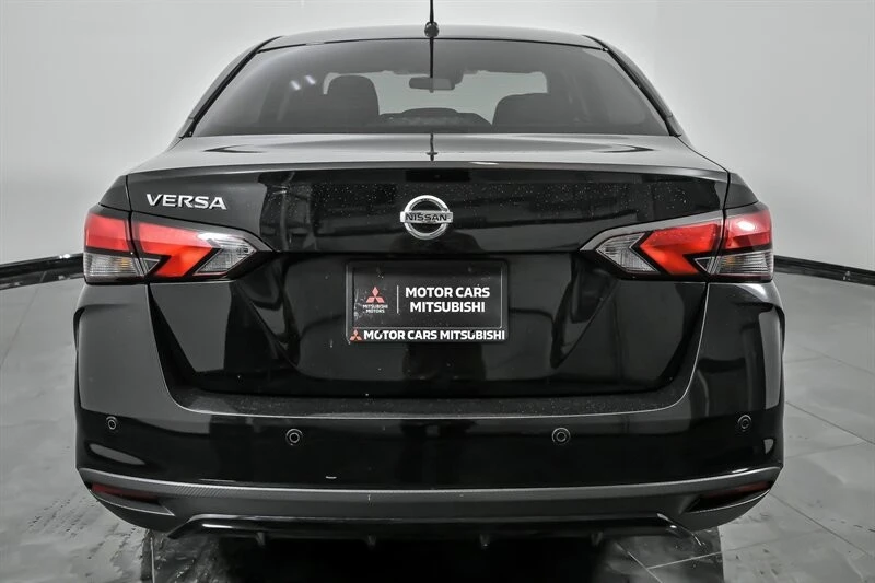 2021 Nissan Versa - Image 9 of 21
