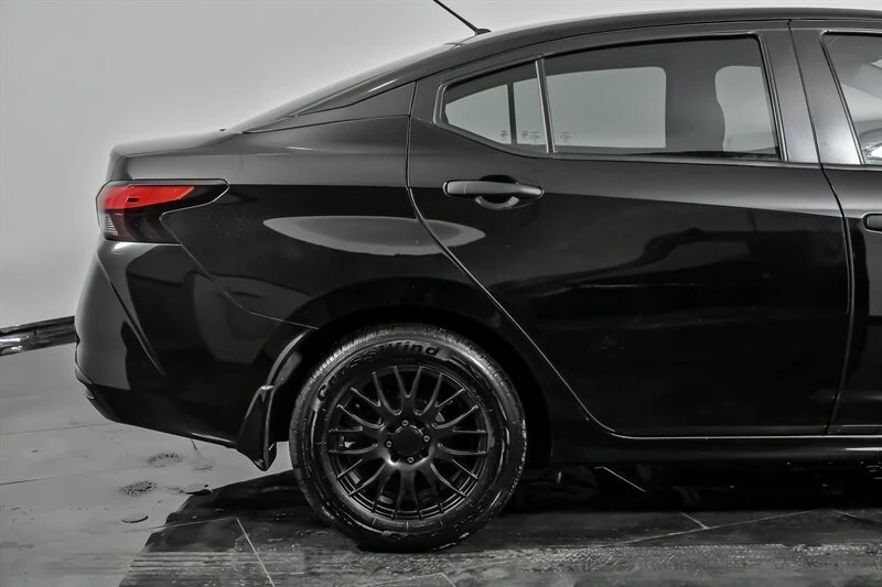 2021 Nissan Versa - Image 11 of 21
