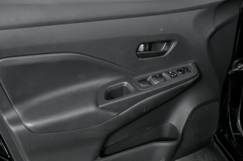 2021 Nissan Versa - Image 15 of 21