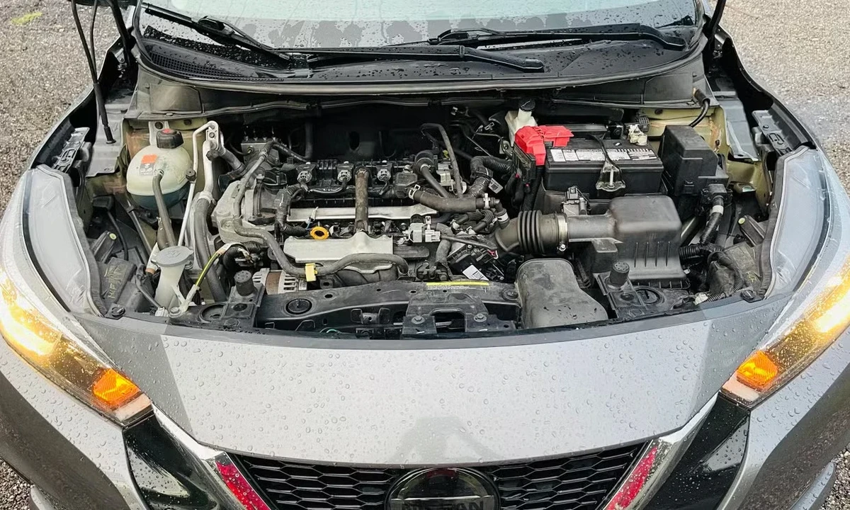 2021 Nissan Versa - Image 18 of 18
