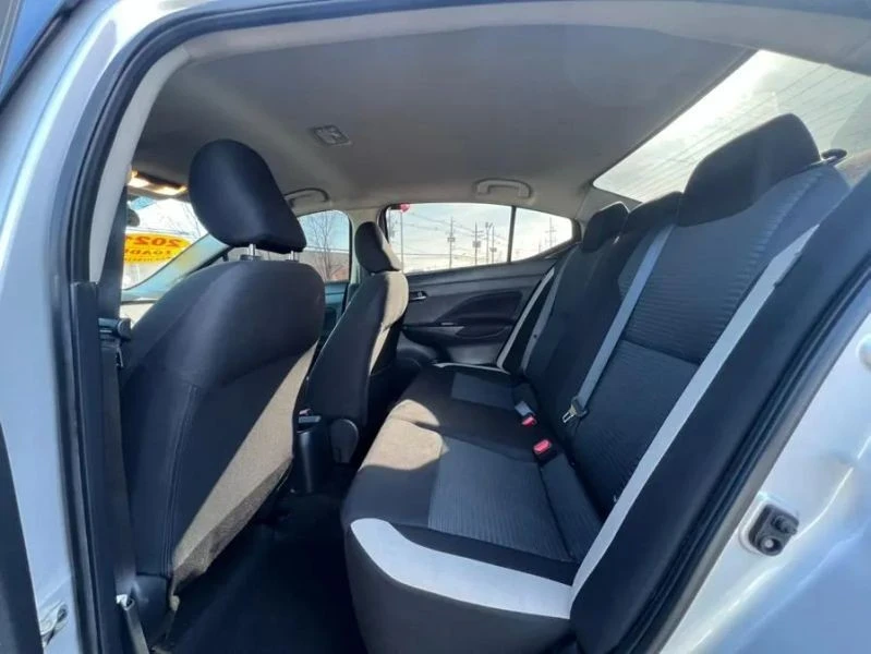 2021 Nissan Versa - Image 10 of 12