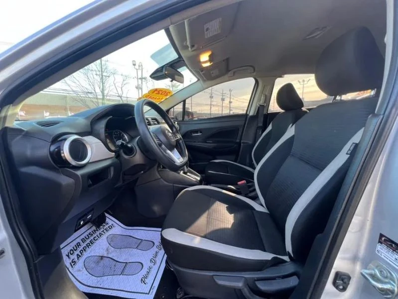 2021 Nissan Versa - Image 9 of 12