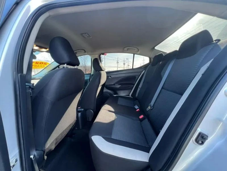 2021 Nissan Versa - Image 10 of 12