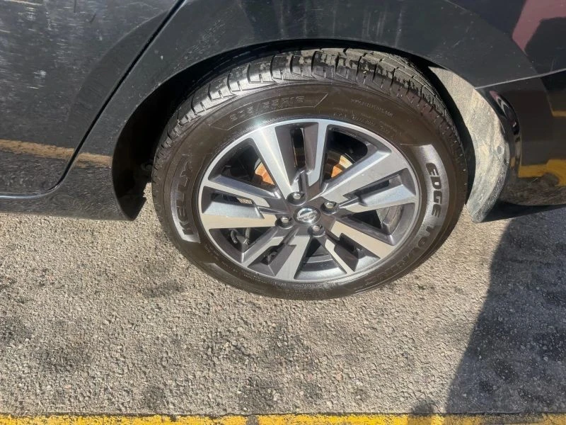 2021 Nissan Versa - Image 9 of 12