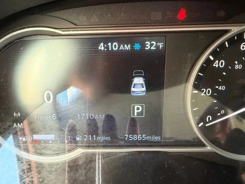 2021 Nissan Versa - Image 11 of 12
