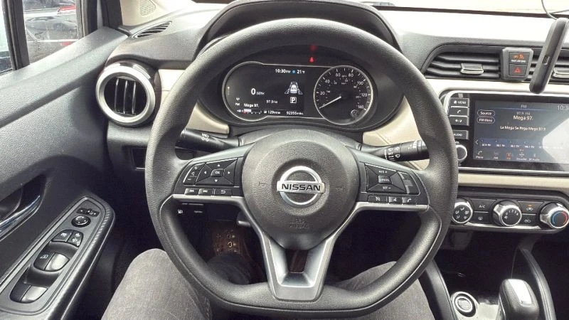 2021 Nissan Versa - Image 10 of 12