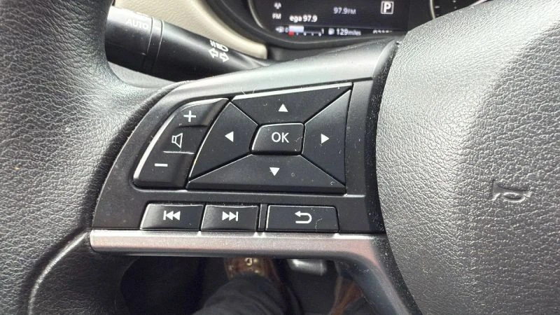 2021 Nissan Versa - Image 12 of 12