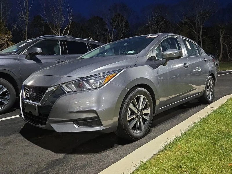 2021 Nissan Versa - Image 2 of 4