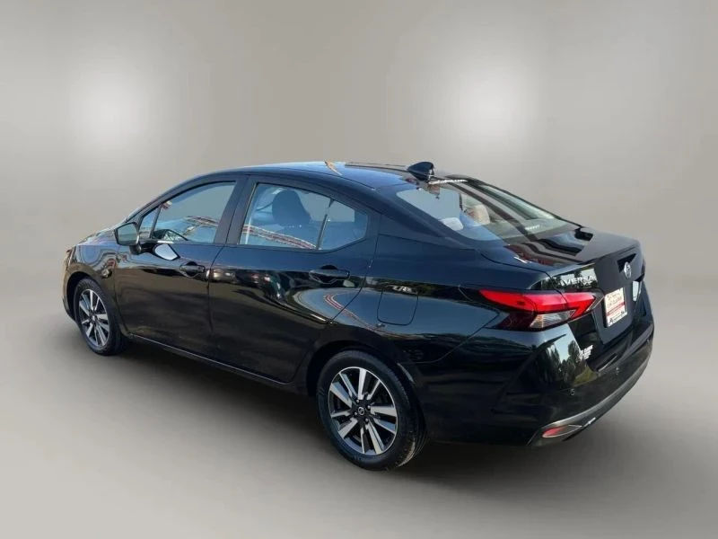 2021 Nissan Versa - Image 8 of 12