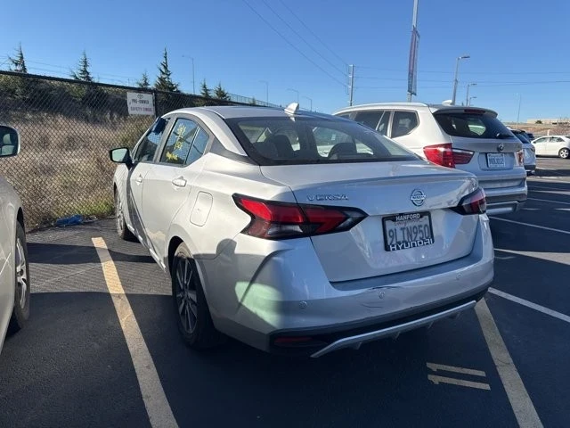 2021 Nissan Versa - Image 4 of 12