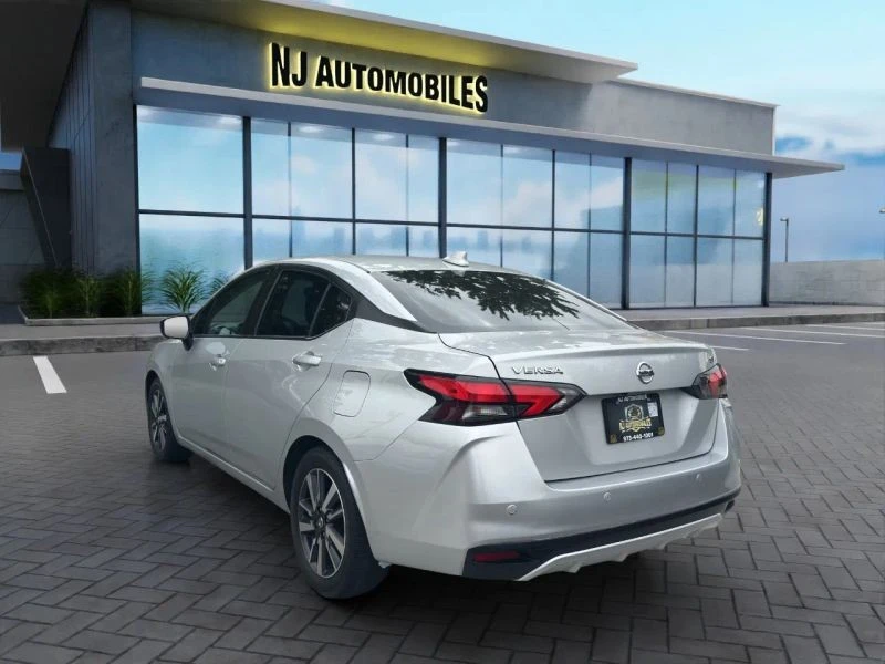 2021 Nissan Versa - Image 5 of 12